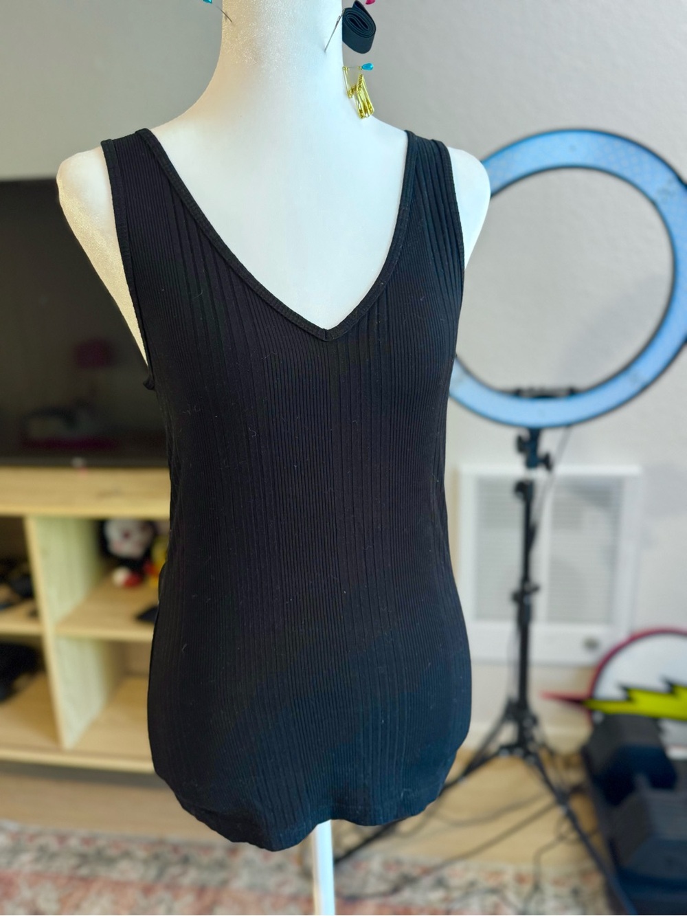 Banana Republic Ribbed V-Neck Tank Top